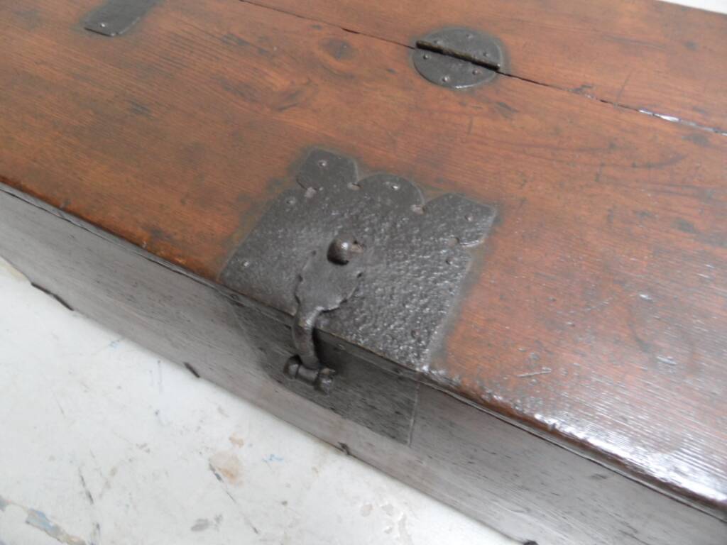 Coffre de voyage ancien