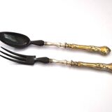Couvert à salade ancien en métal argenté et corne noir - service néoclassique fleuris 19e s.