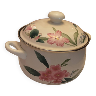 Villeroy et boch flowered enamel sheet tunk