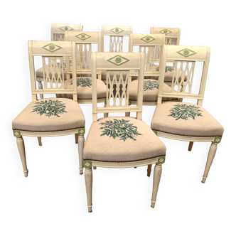 Suite of eight Directoire style chairs in XX century lacquered wood