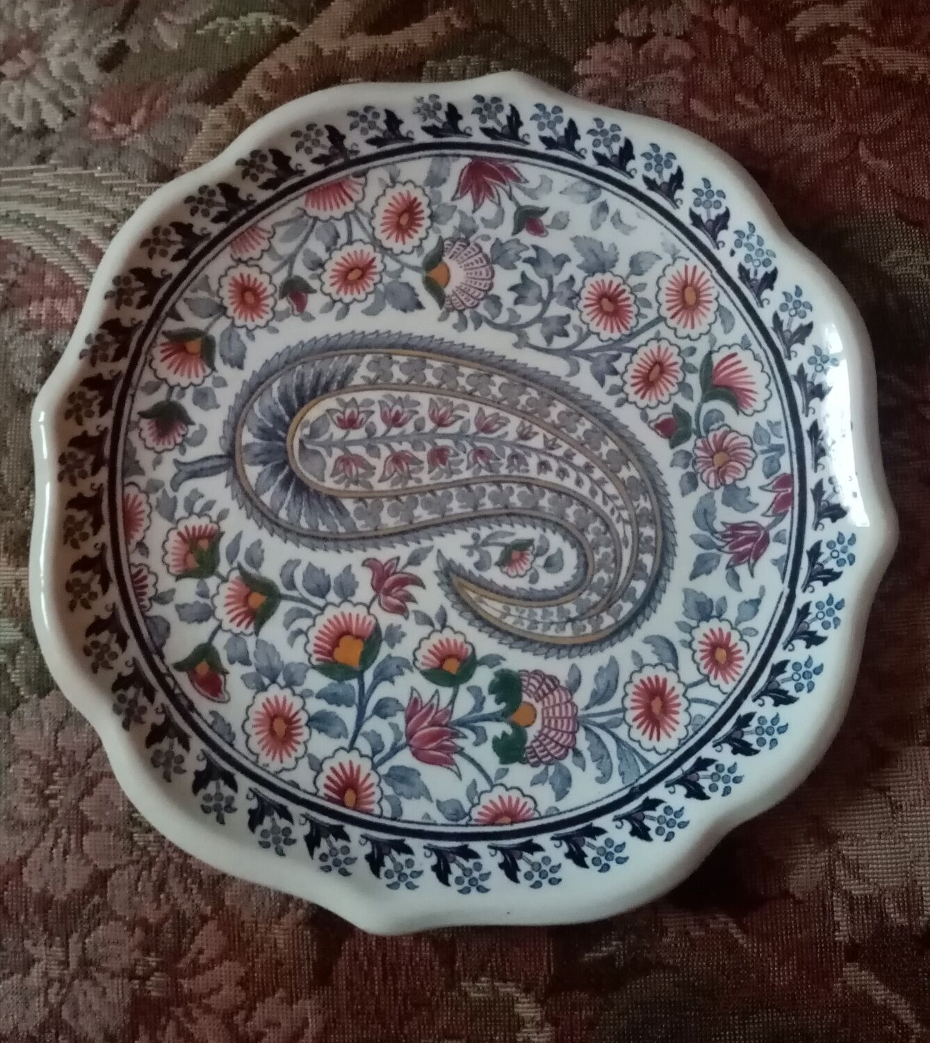 8 Assiettes à Dessert En Céramique Gien - Motif Verger Enchanté Et Myrtilles, Neuves, Couleur Beige