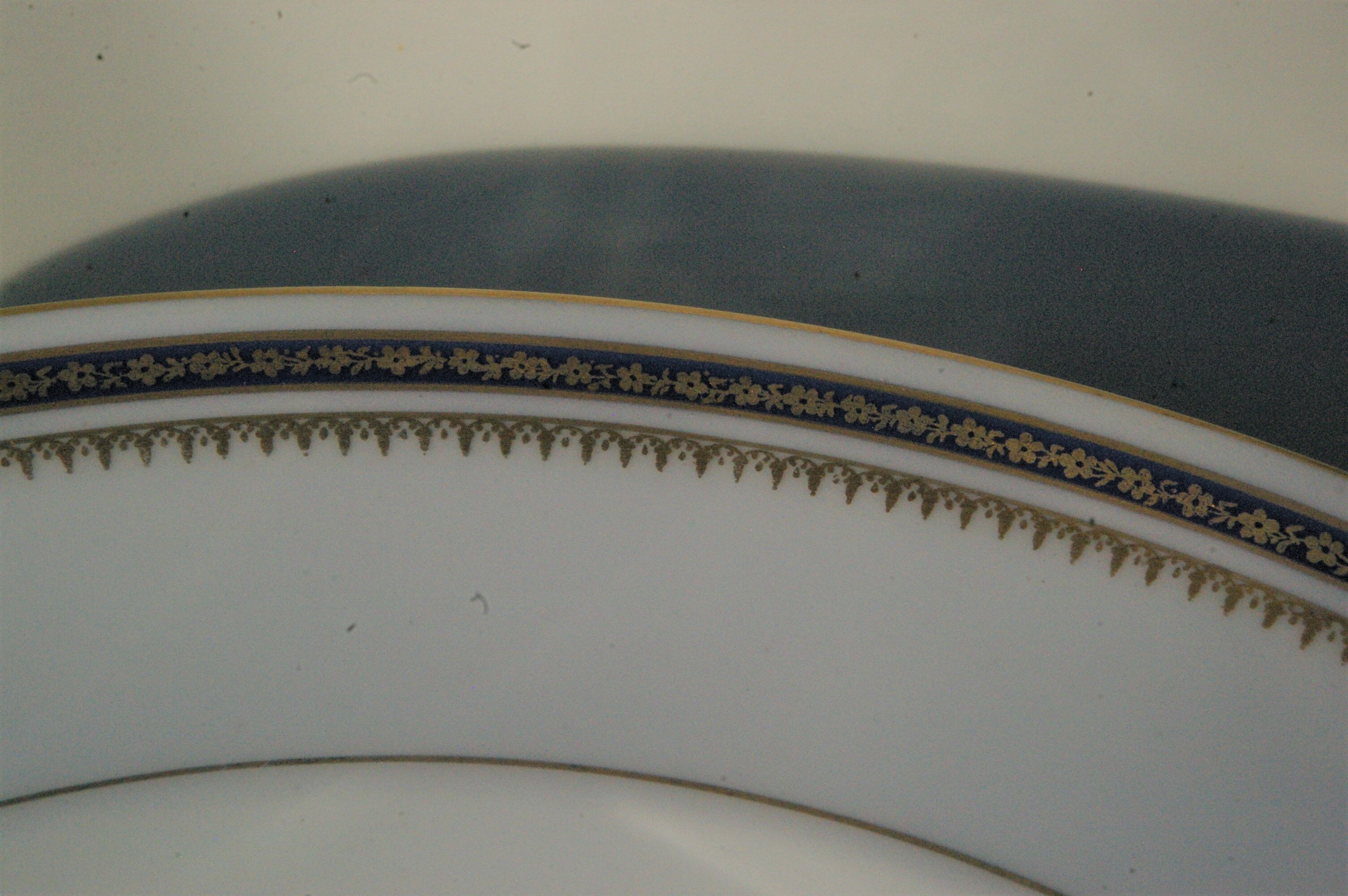 Table service 58 pieces in limoges porcelain uc - blue and gold border