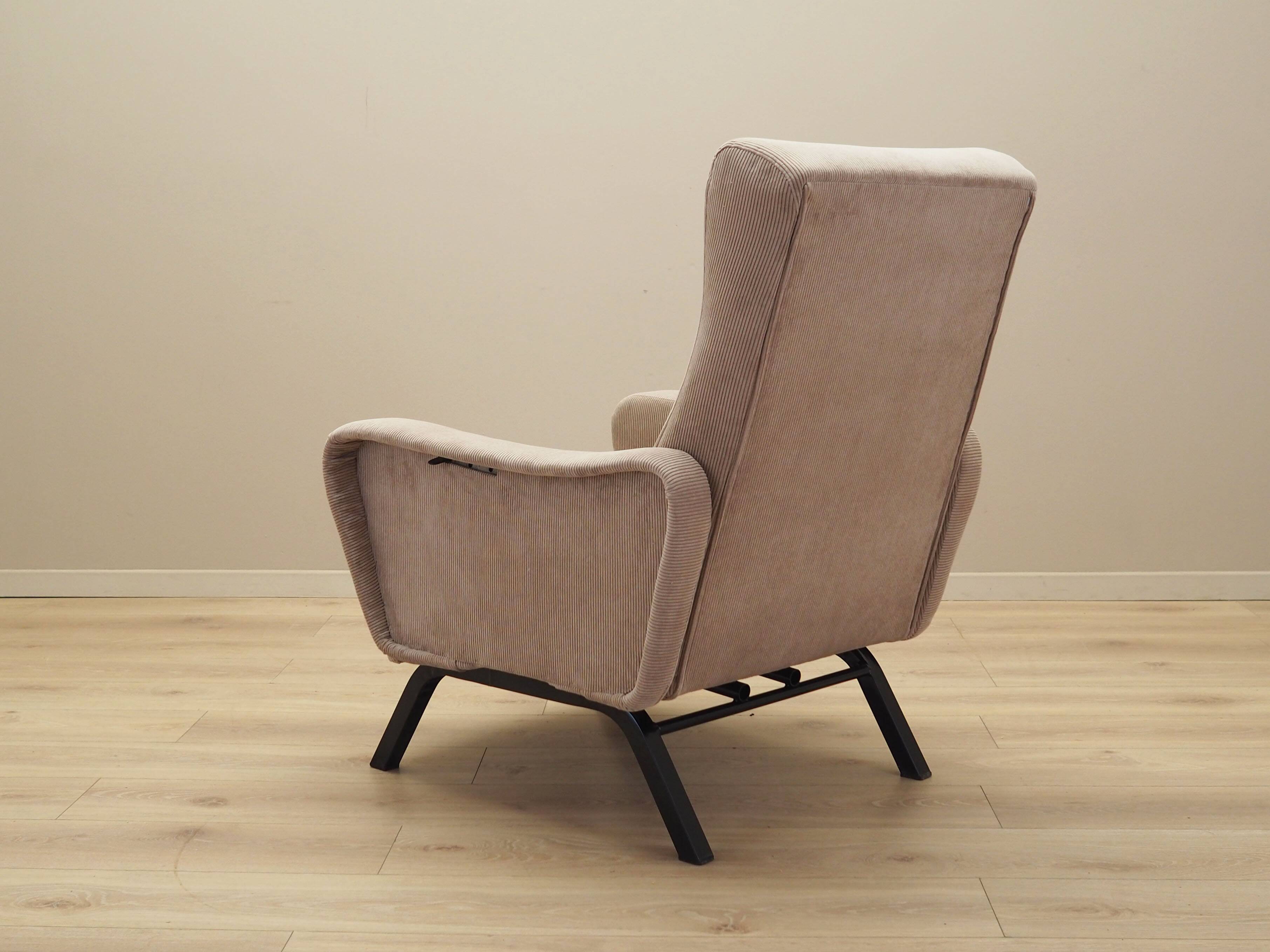 Adjustable armchair, Italian design, 1970s, production: Italy