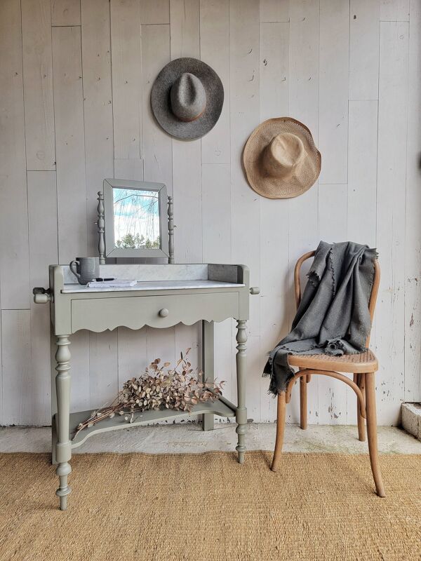Coiffeuse ancienne en bois avec plateau en marbre et miroir