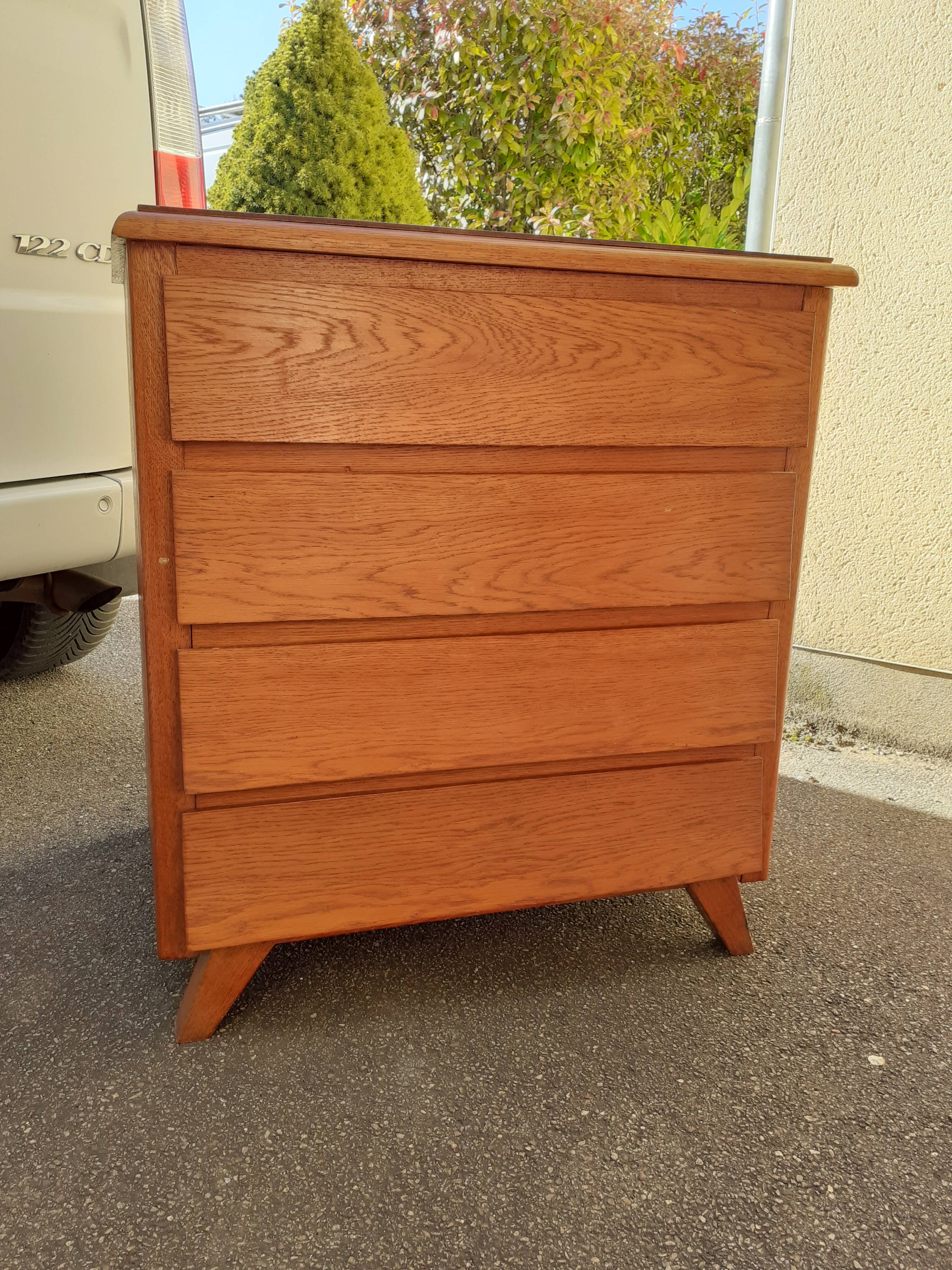 Vintage chest of drawers