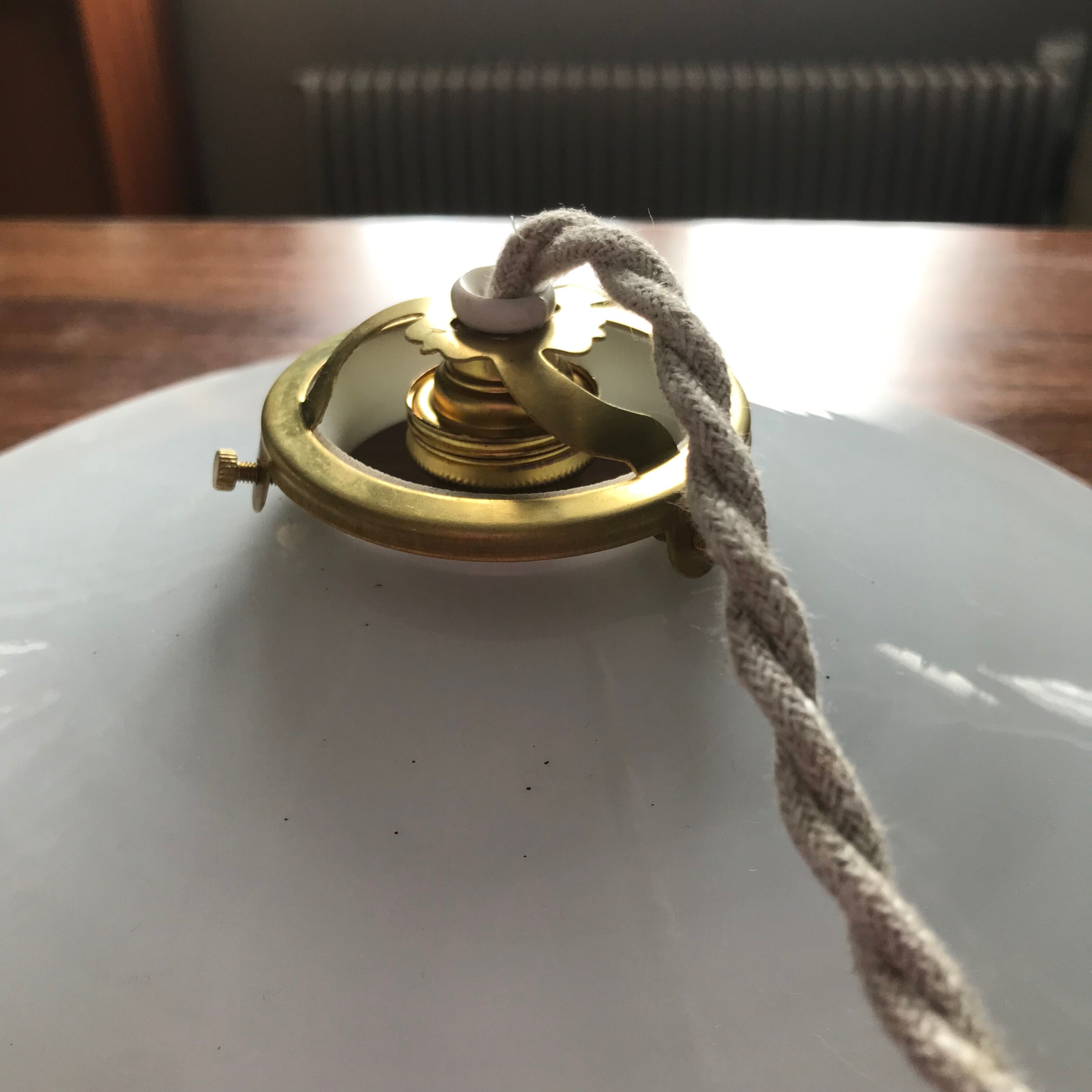 Product BHV Suspension in white opaline medium Xxth