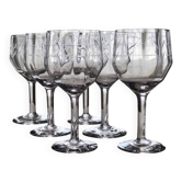 6 stemmed glasses