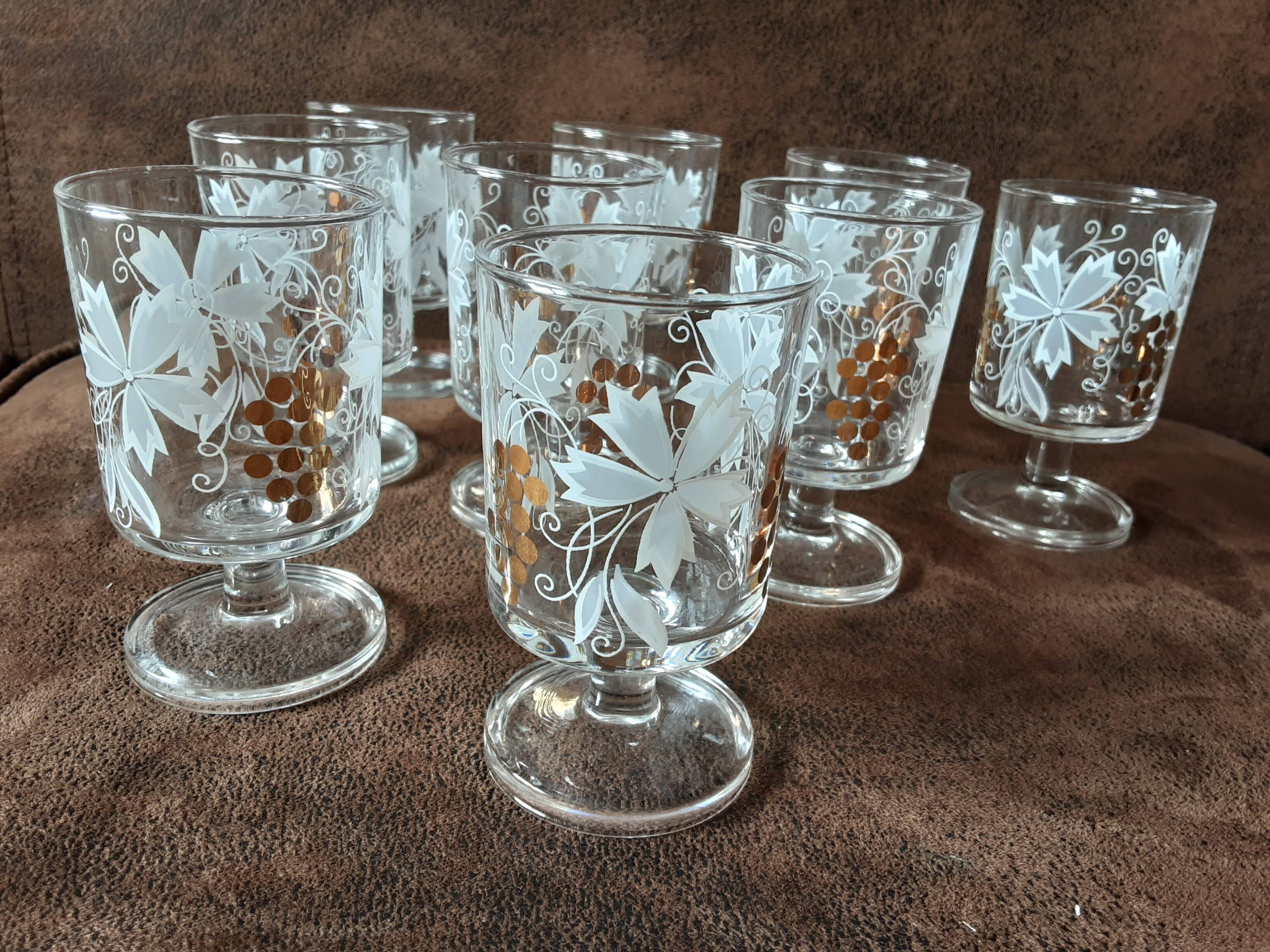 Set of 9 vintage digestive glasses
