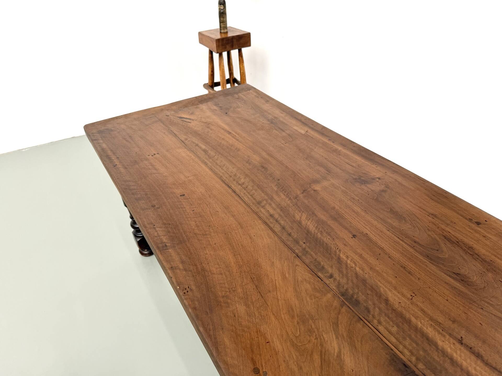 Farm table in solid walnut, turned legs, 1950s.