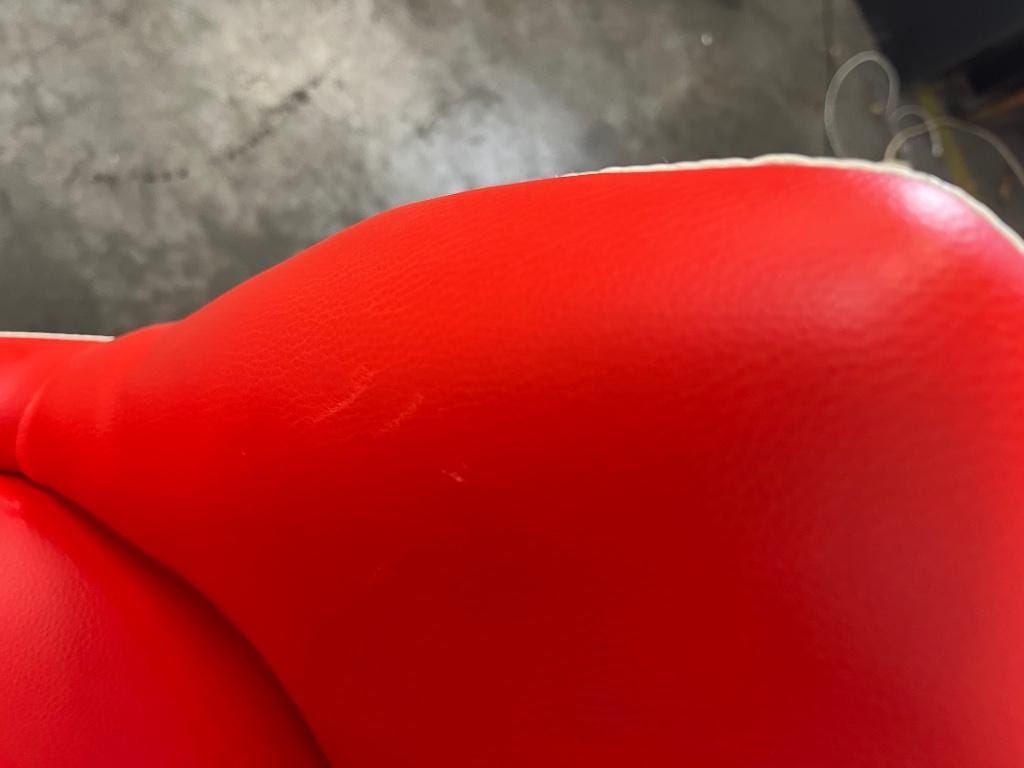 Vintage white and red shell chair / lounge chair / office chair
