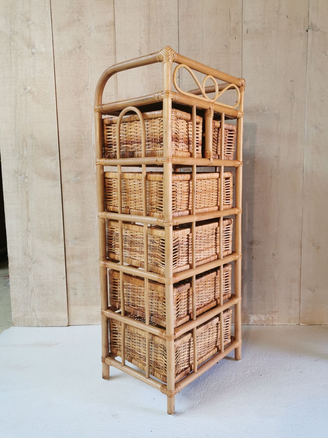 Rattan ragpicker