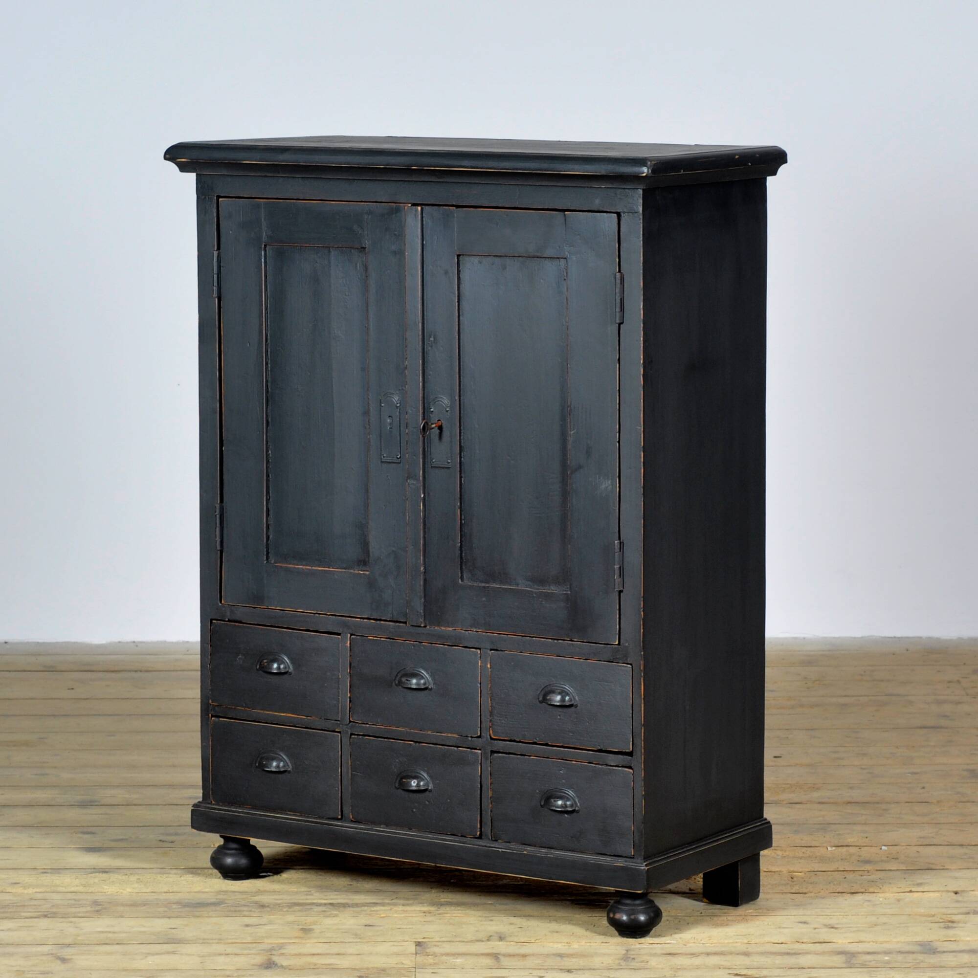 Pine cabinet with 6 drawers, circa 1920