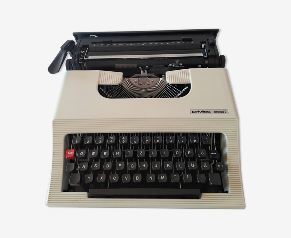 Machine à écrire vintage allemande Privileg 220T