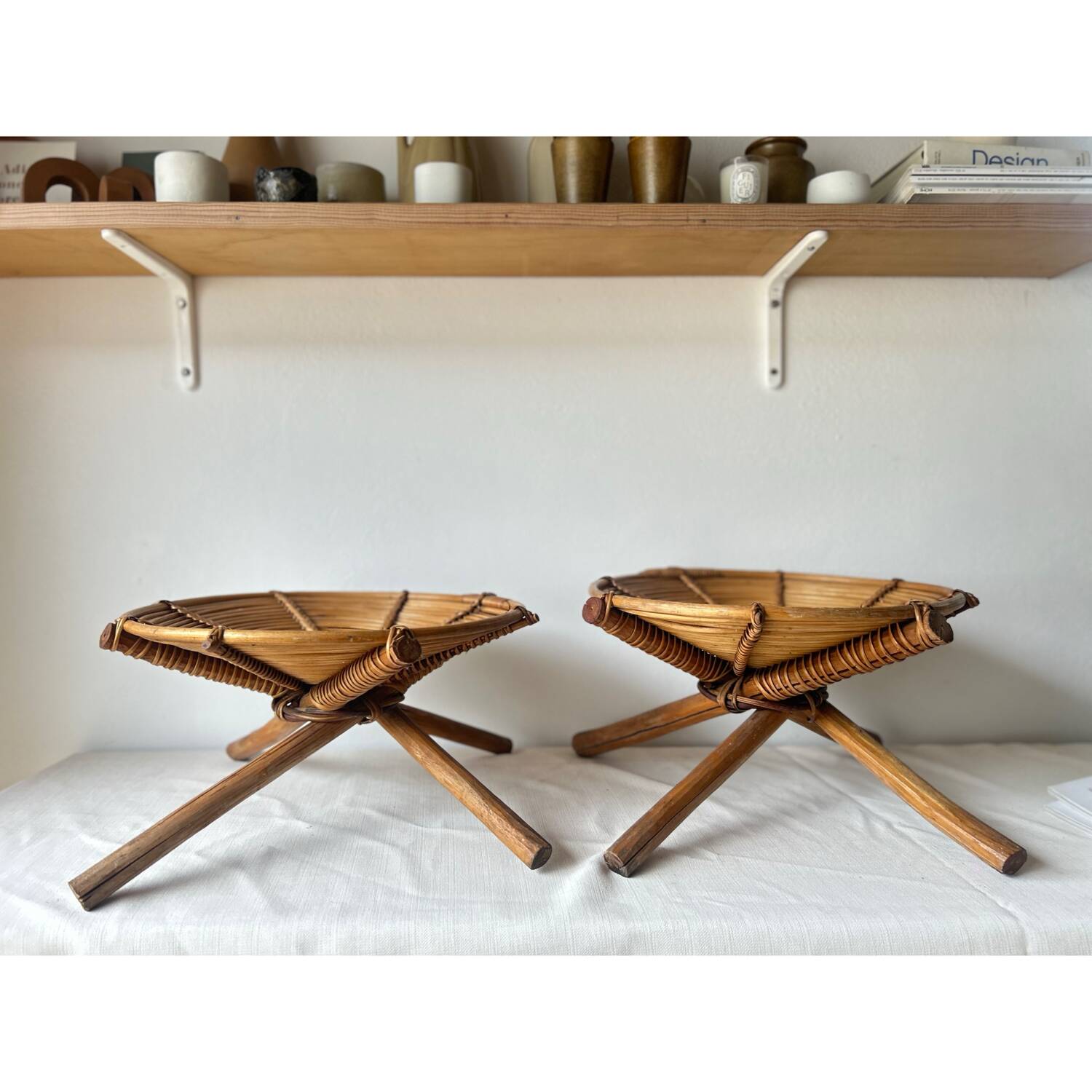 Set of 2 rattan stools