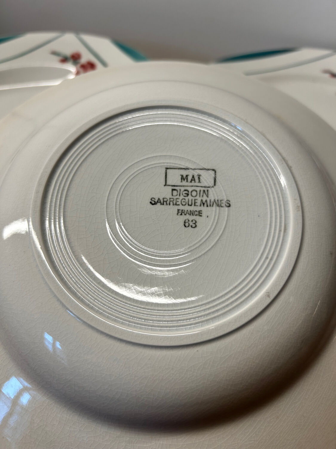 Set of 8 Digoin and Sarreguemines plates
