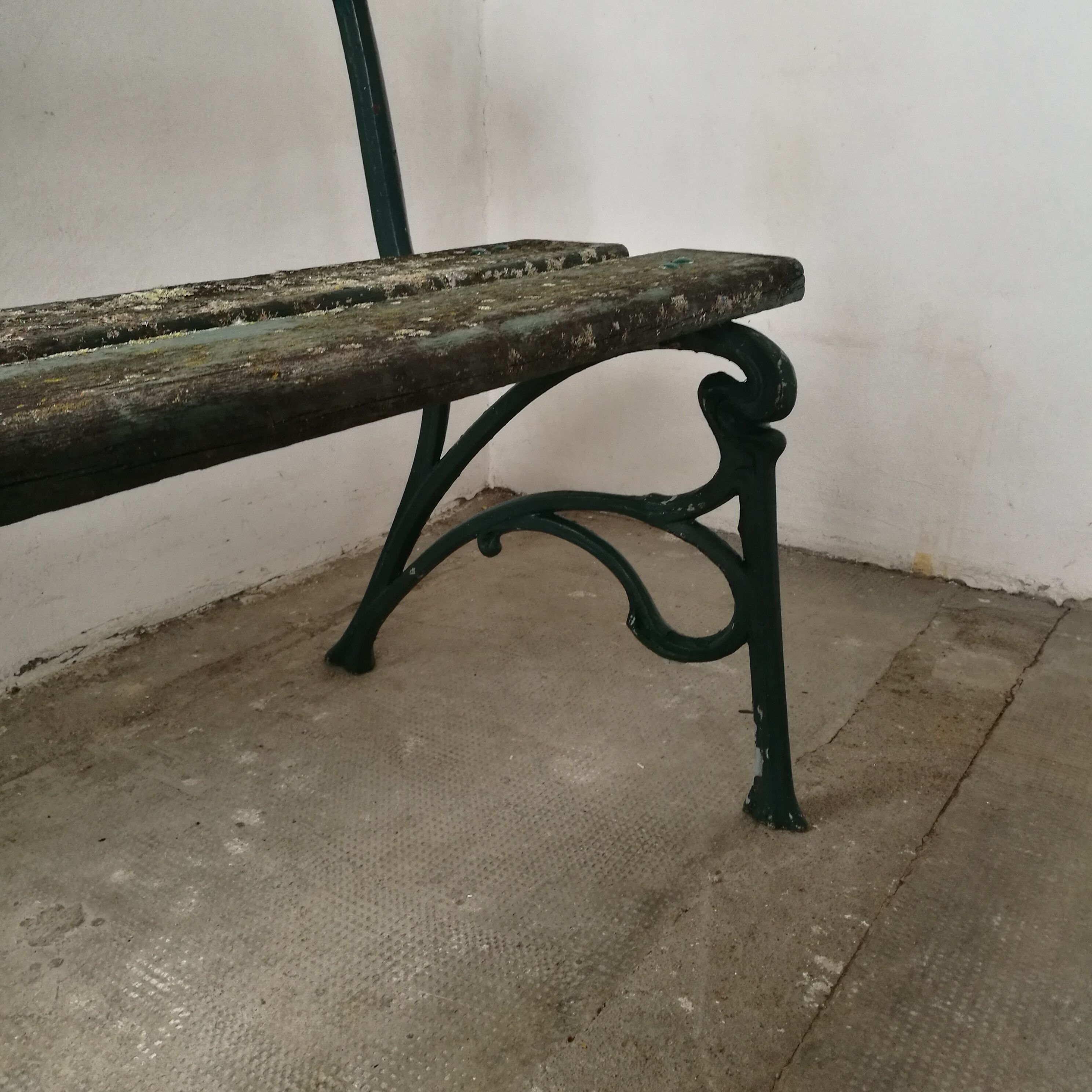 Garden bench foot cast iron art nouveau style