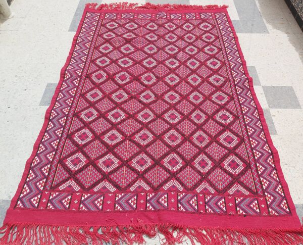 Tapis berbère à motifs losanges fait main en pure laine