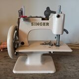 Sewing machine toy vintage Baby Singer 1950 1960