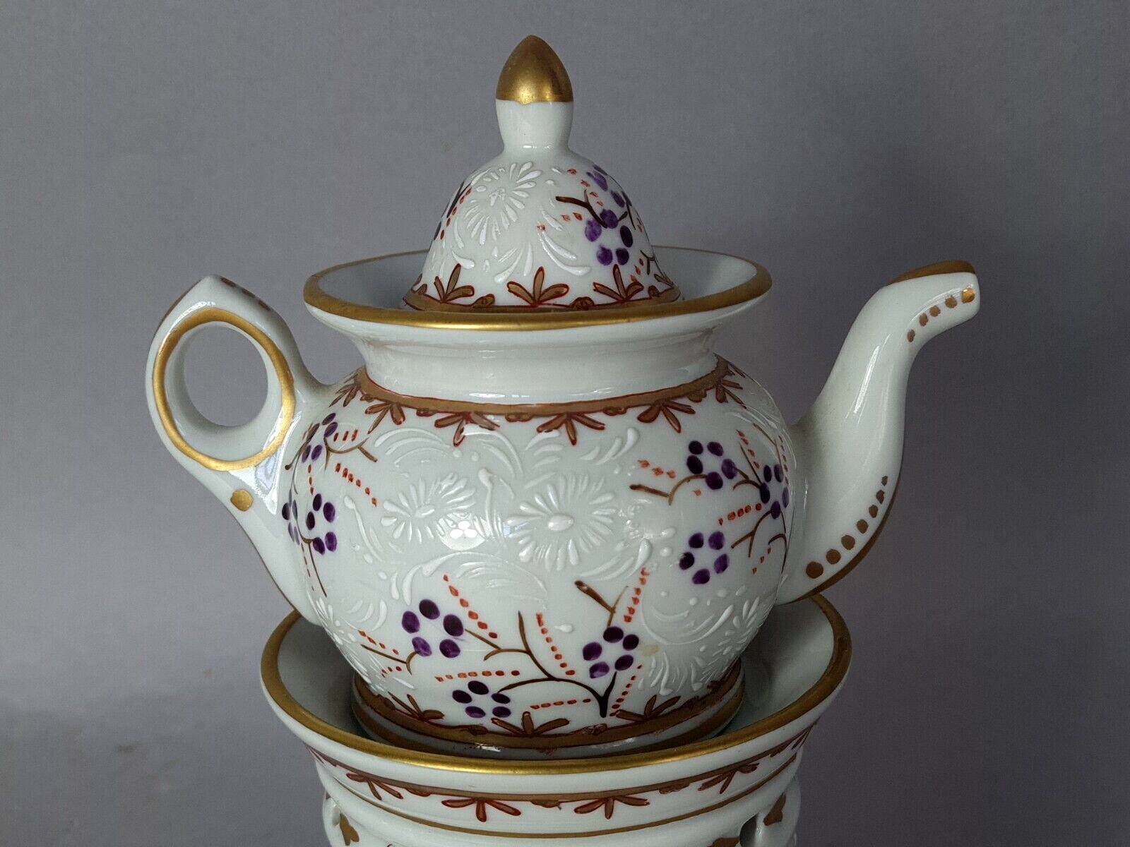 Paris porcelain herbal tea maker from Samsom circa 1900 complete SB203