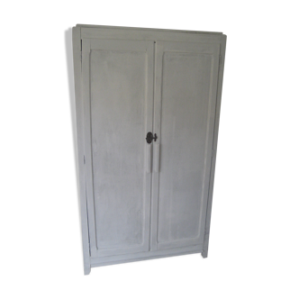 Armoire parisienne
