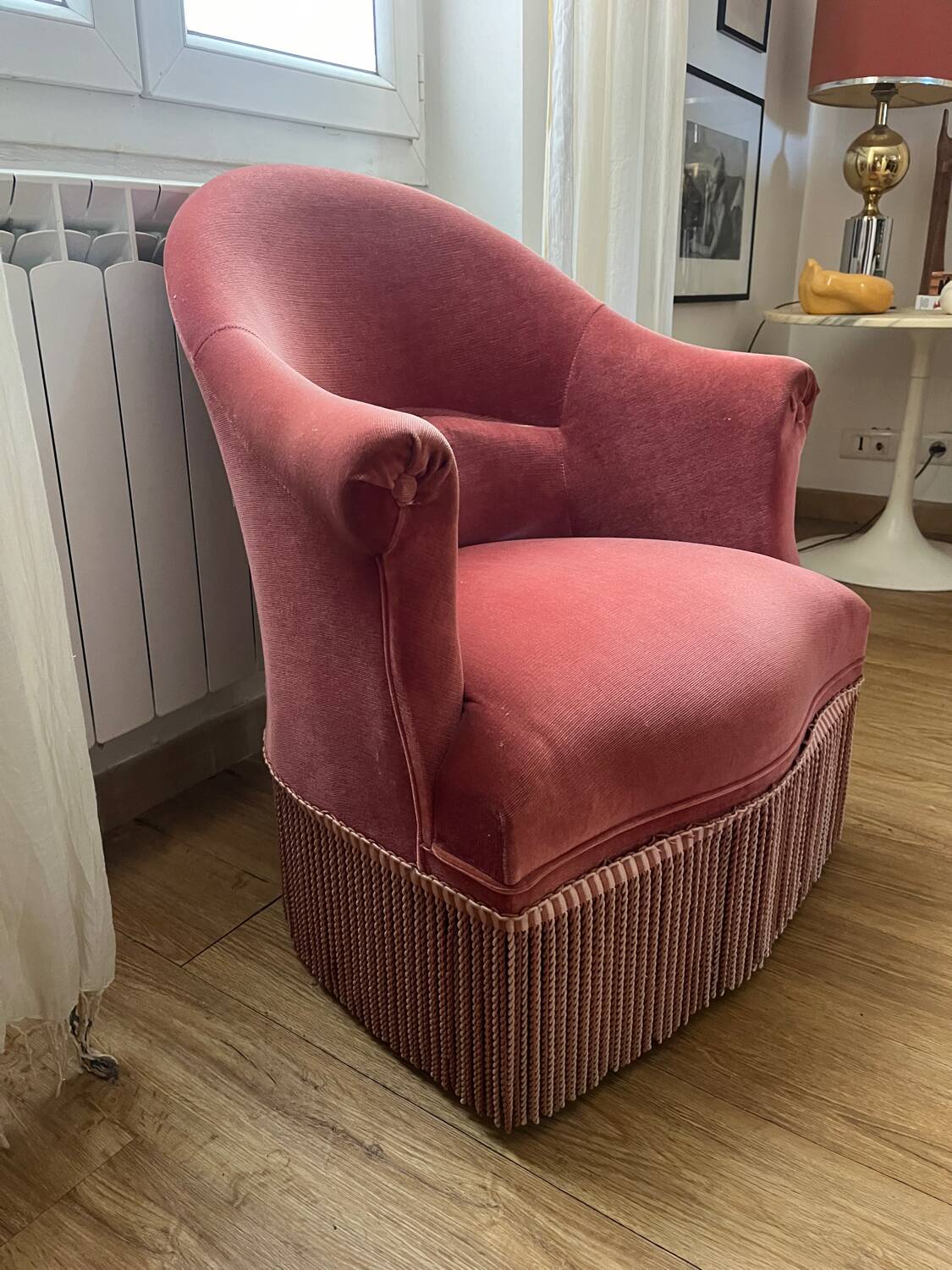 Vintage toad armchair