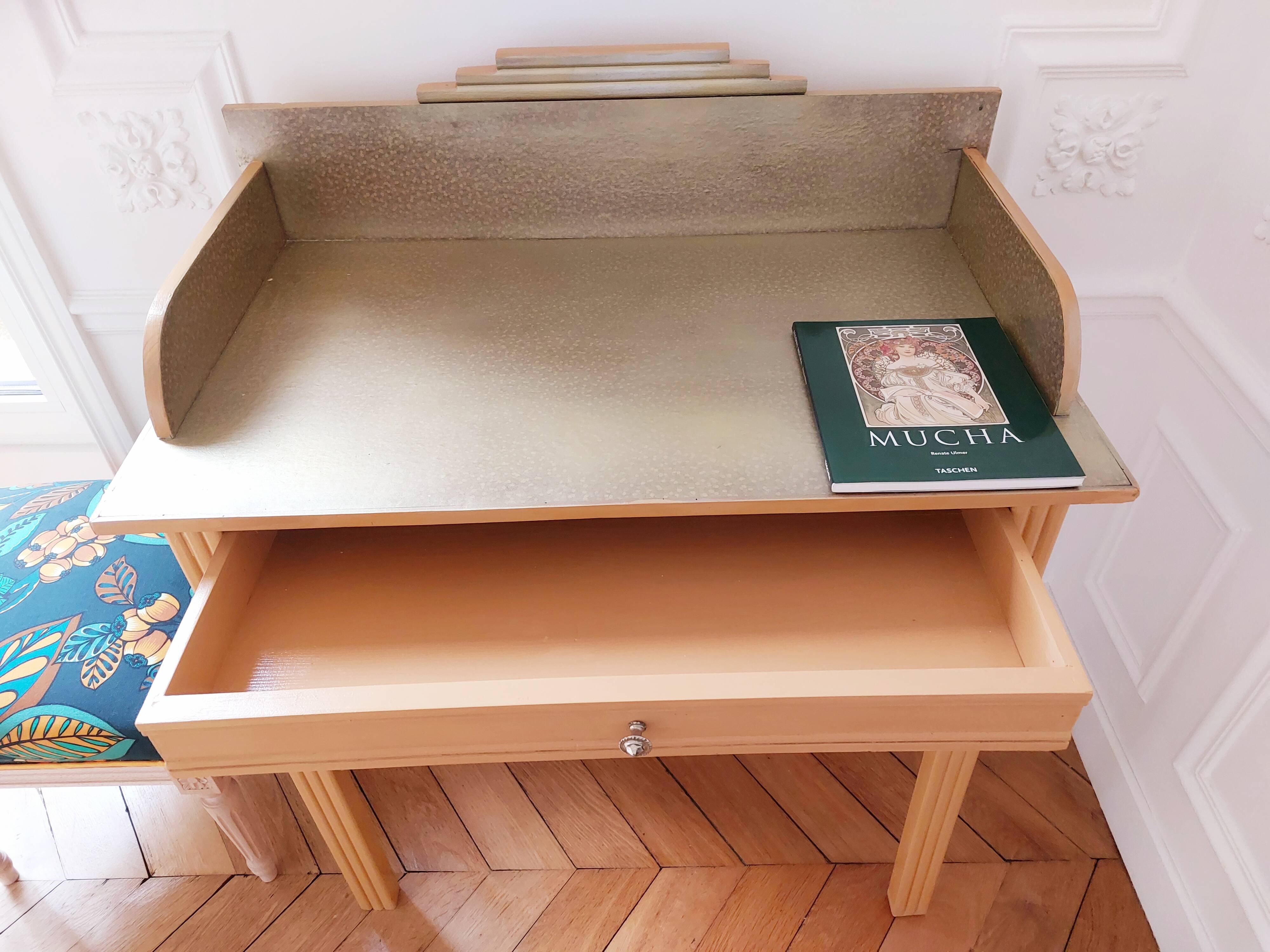 Petit bureau rénové Art Déco