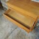 Commode vintage pieds fuselés
