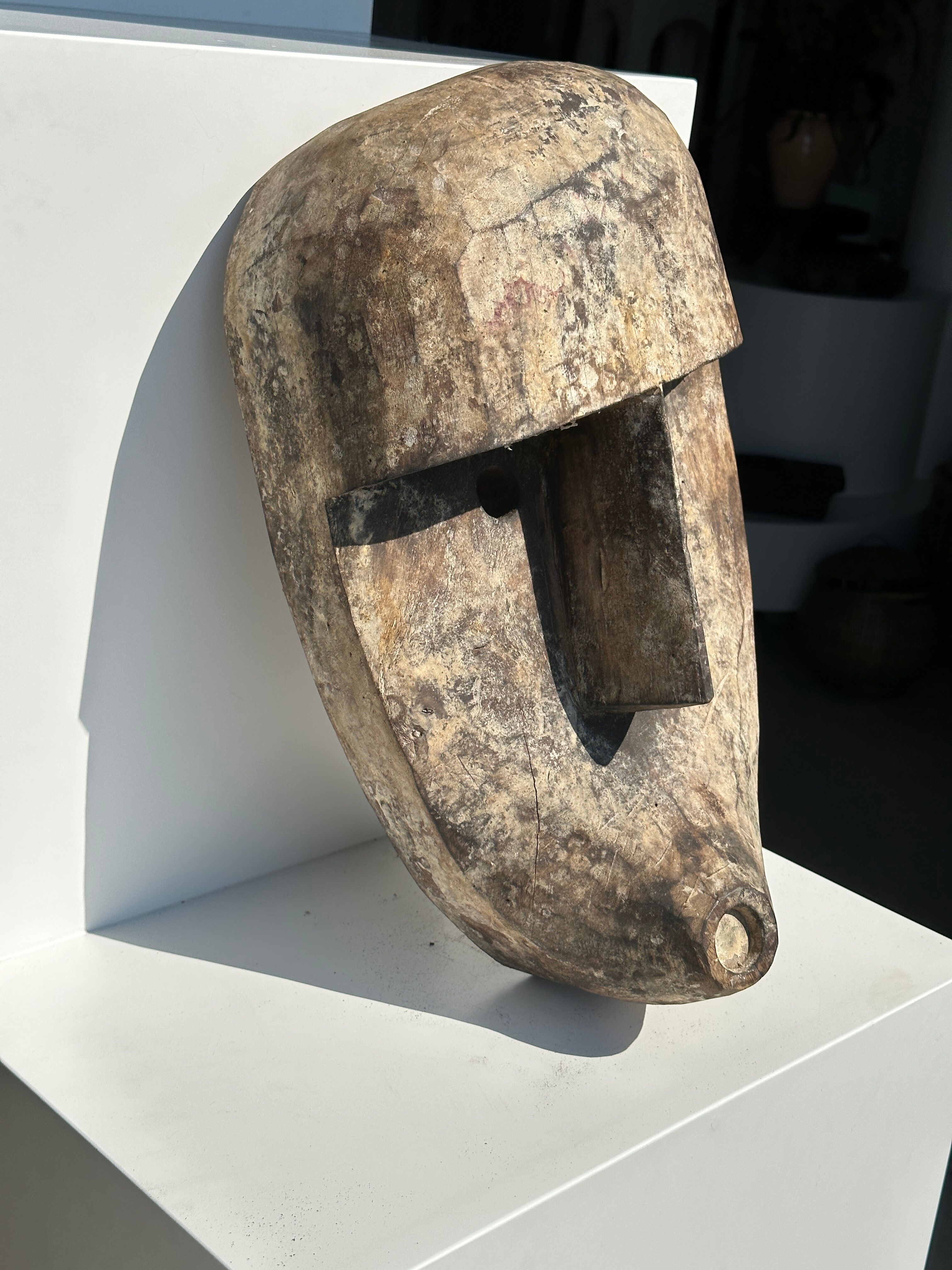 Large Timor mask in patinated wood H:50cm (2)