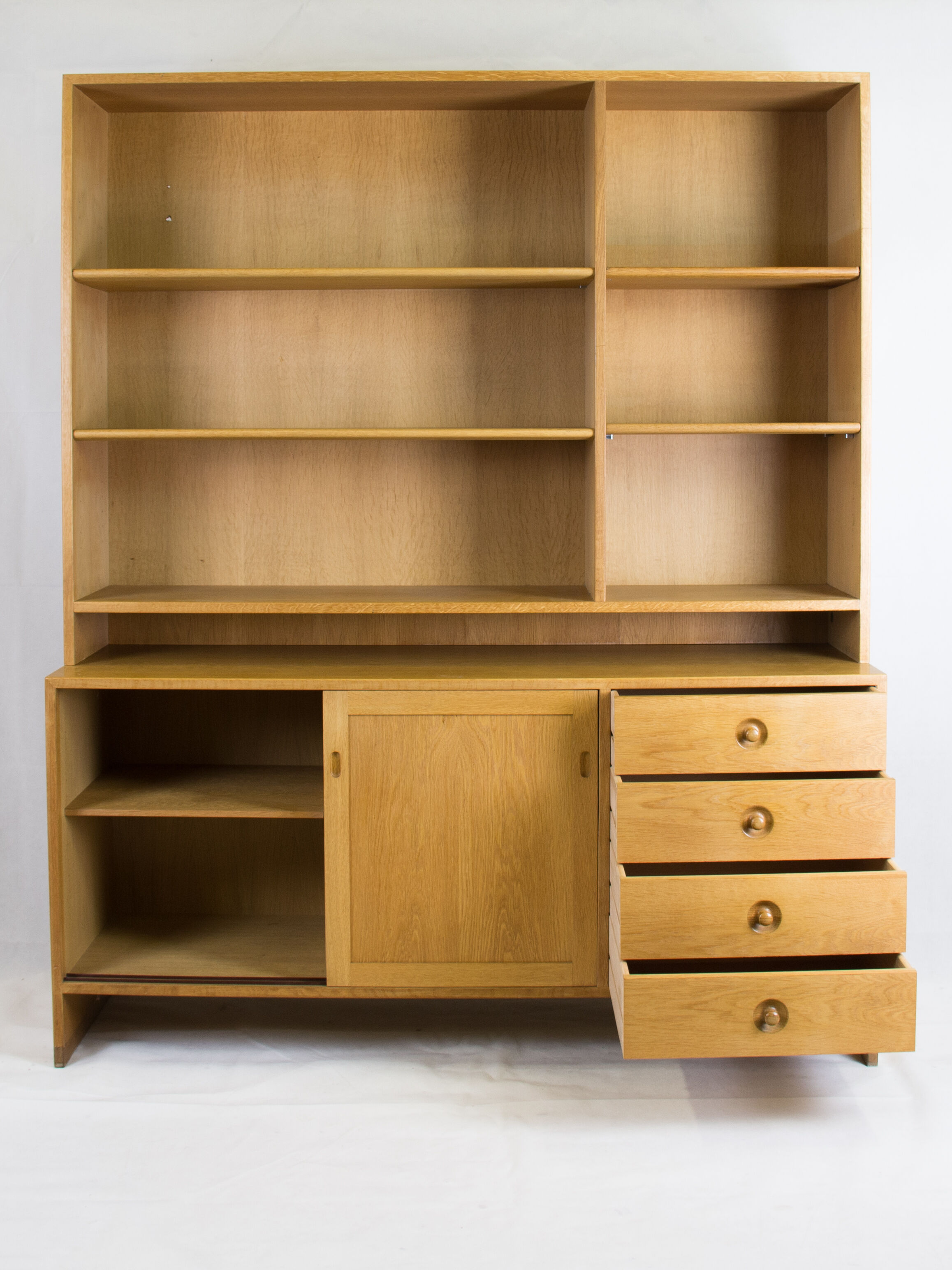 Oak bookcase by Hans J. Wegner for Ry Mobler, 1960