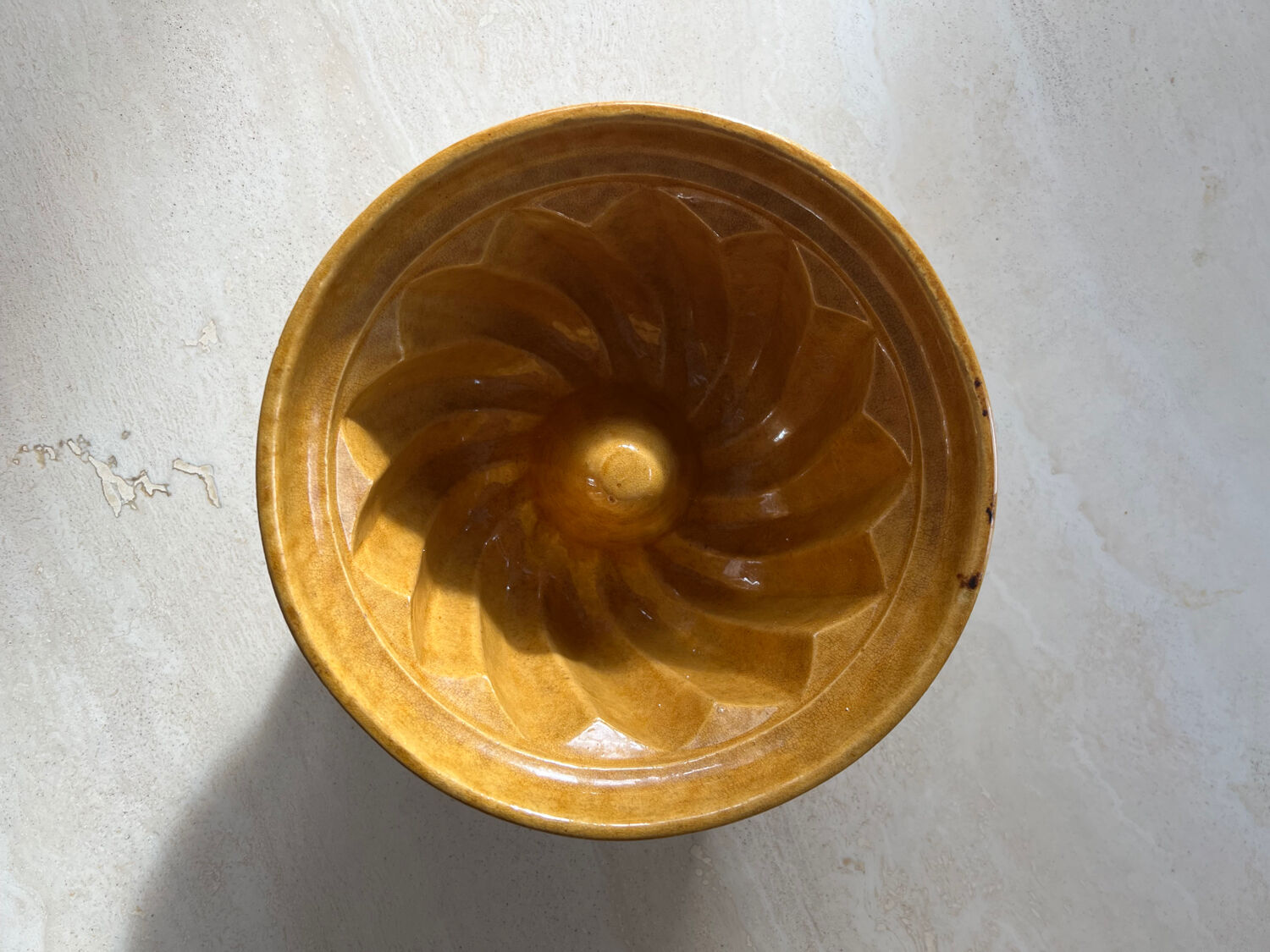 Old dish kouglof mold in enamelled terracotta