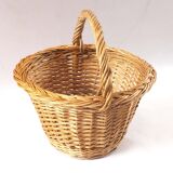 Light rattan basket