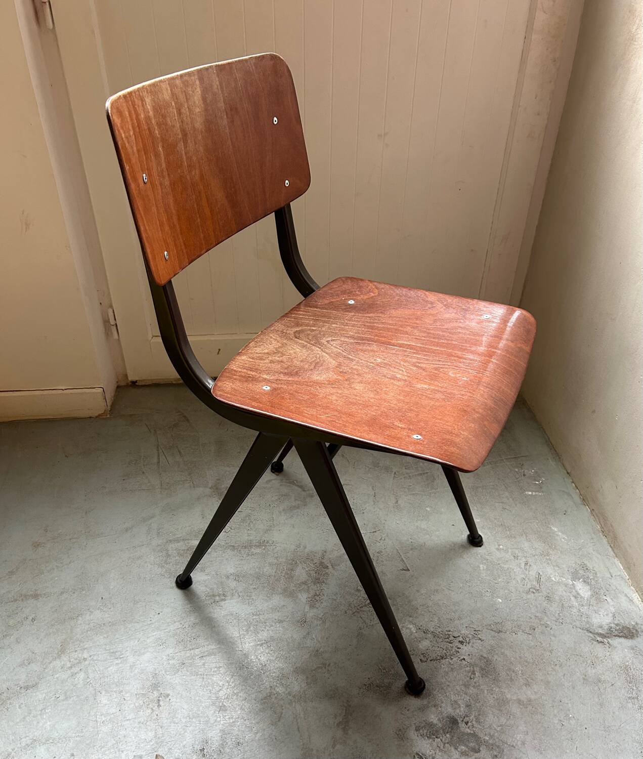 Friso Kramer Scandinavian chair 1960
