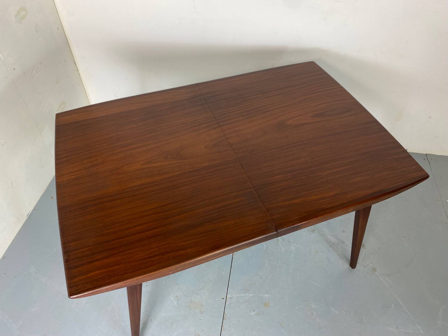 Scandinavian Style Mid Century Teak extendable Dining Table by Louis Van Teeffelen for Wébé, 1950s