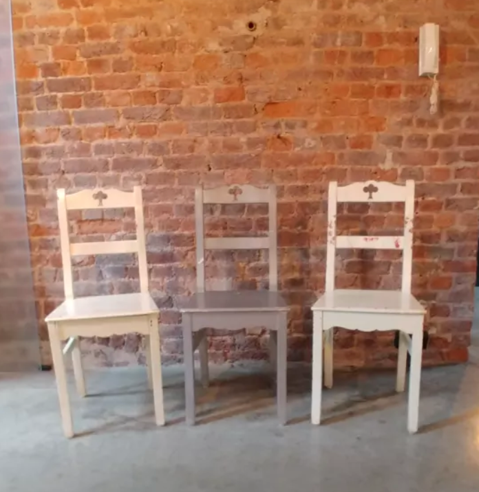 Set of 3 country chairs