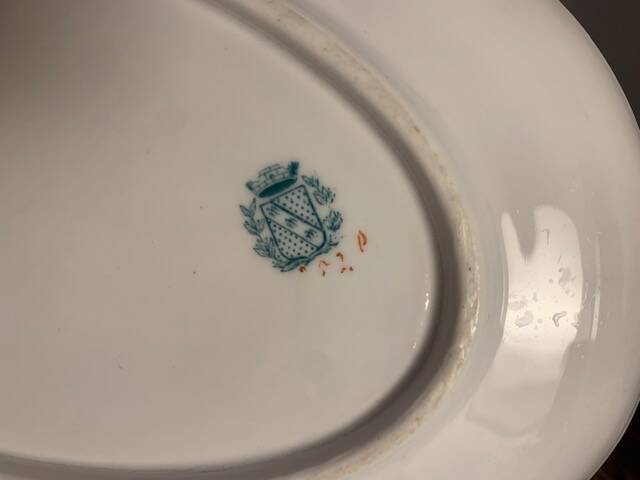 Sauce boat with lid in Sarreguemines earthenware 1860-1919