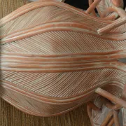 Table fleur en bambou et rotin attr. à Vivai Del Sud