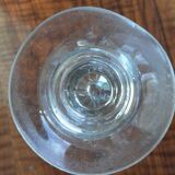 Verre à pied à absinthe