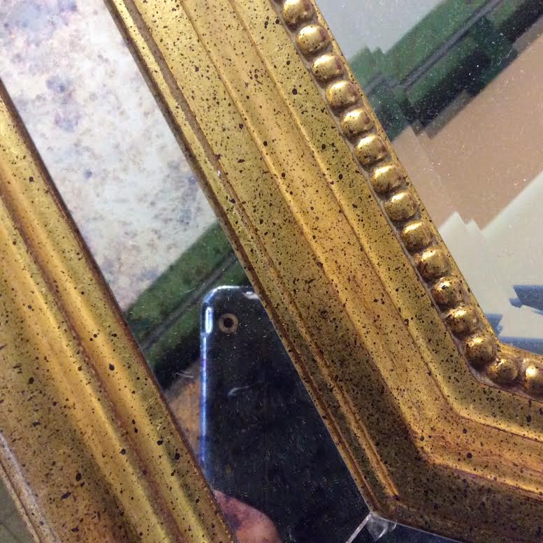 Octagonal mirror pareclose