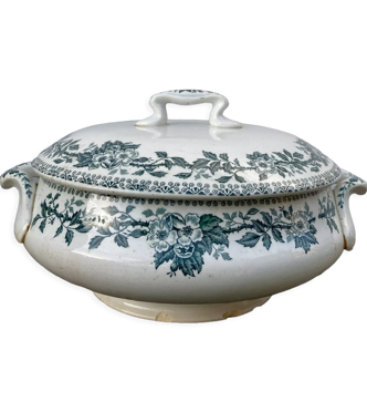 Iron earth tureen Saint Amand Guadeloupe ancient ceramic