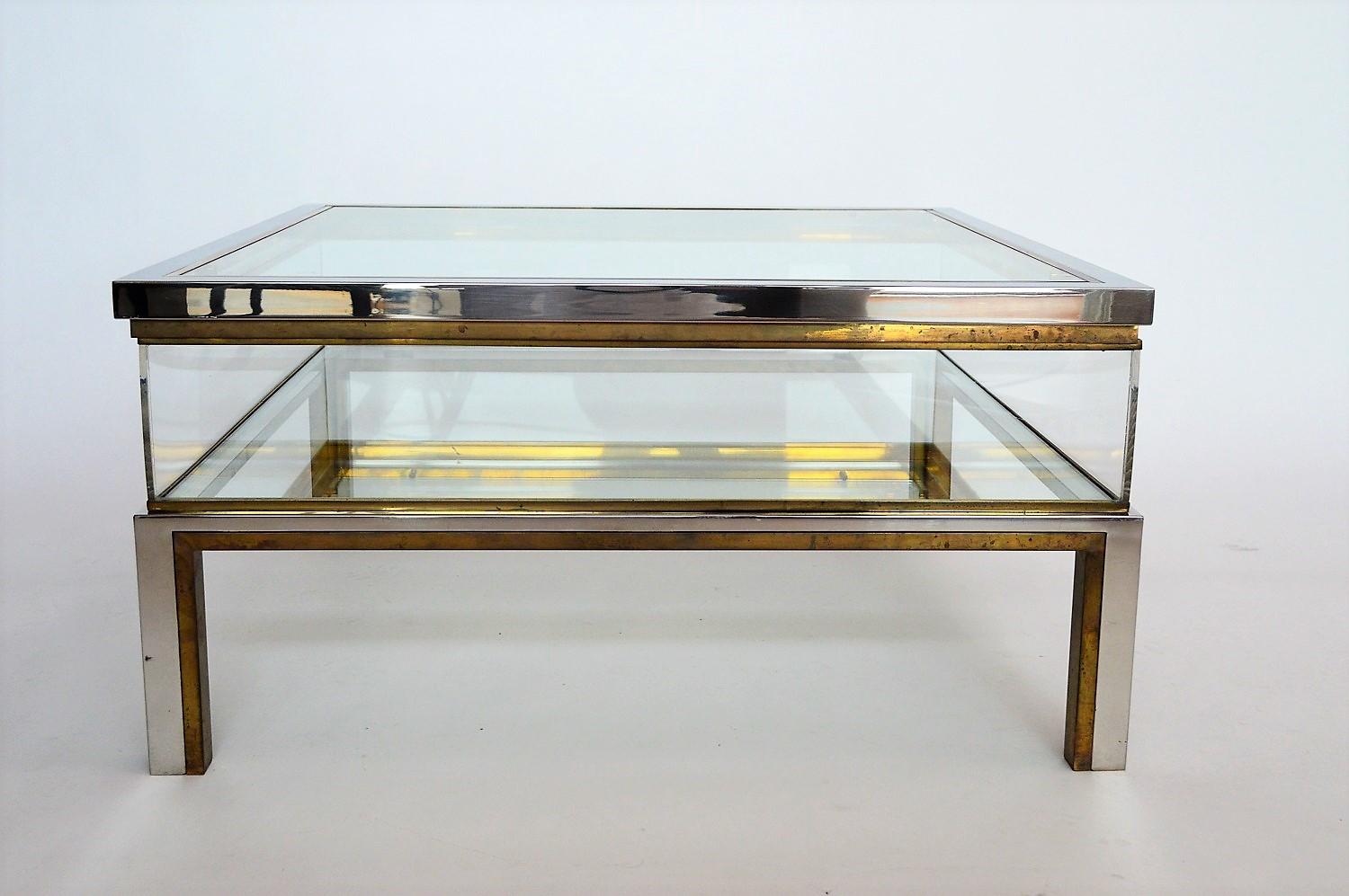Coffee table in brass and chrome with folding top compartment to House Jansen 1970 s
