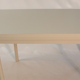Table beige en bois extensible