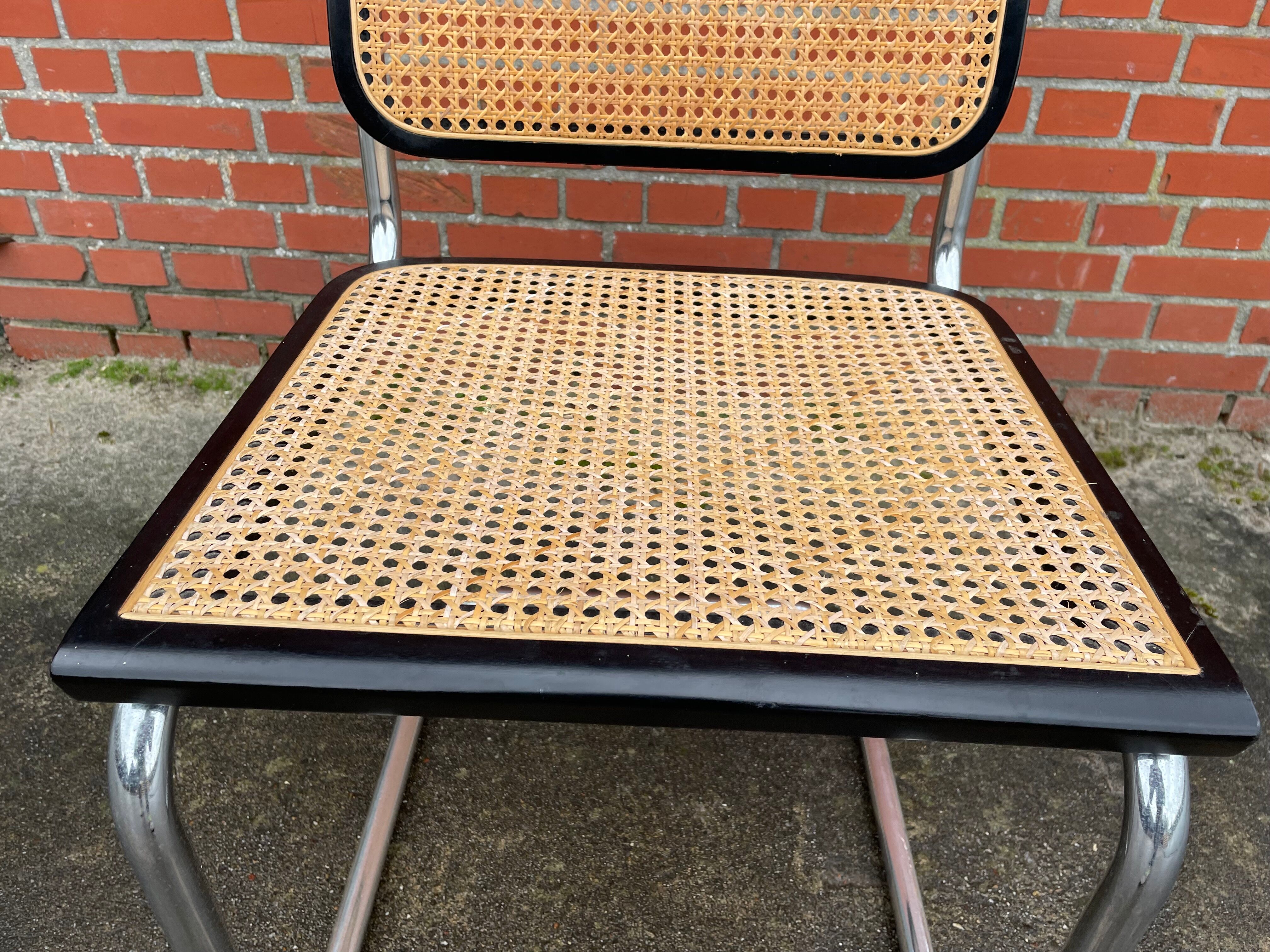 Cesca design chair b32 model black and chrome