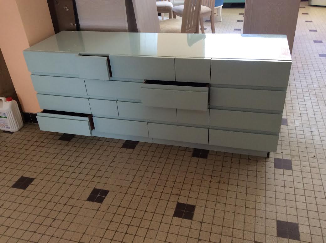 Chest of drawers low cabinet 18 drawers