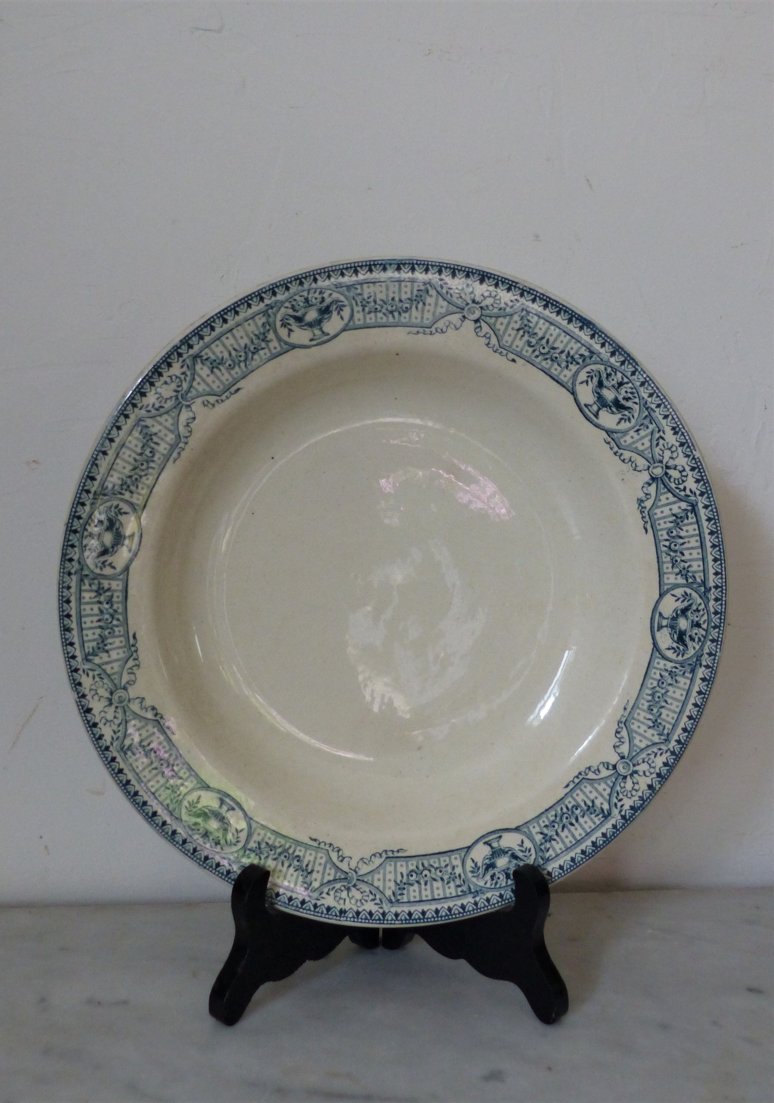 Ancient hollow plates Iron Land Salins