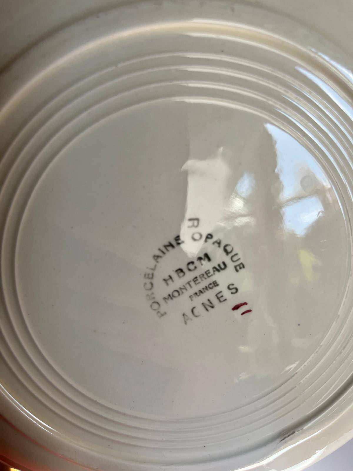Creil Montereau flat vegetable dish