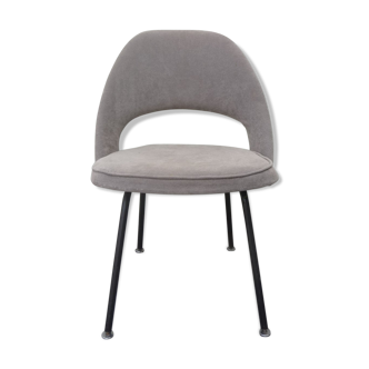 Chaise conference by Eero Saarinen