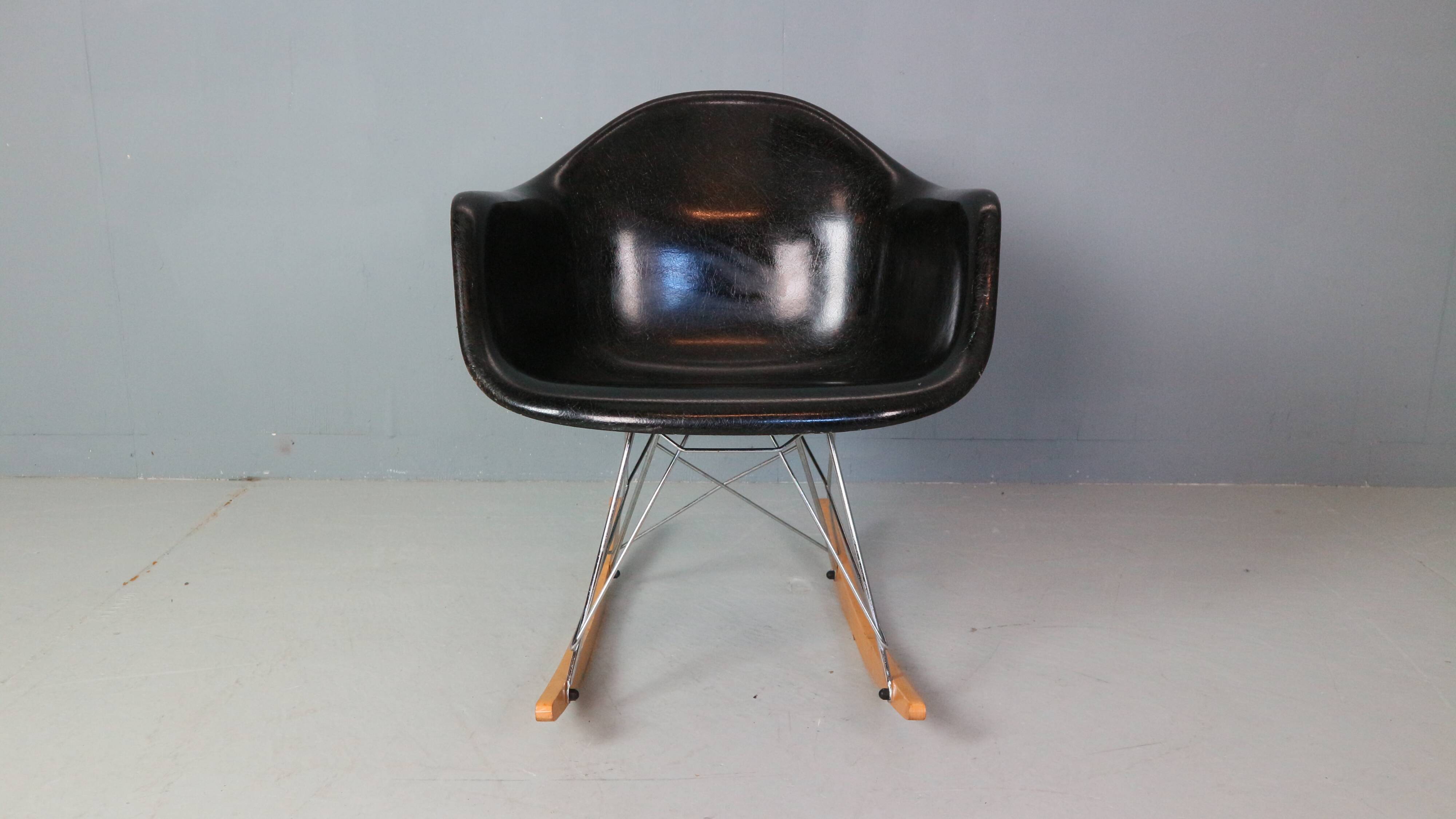 Charles & Ray Eames "Rar" Black Original Rocking Chair, 1977