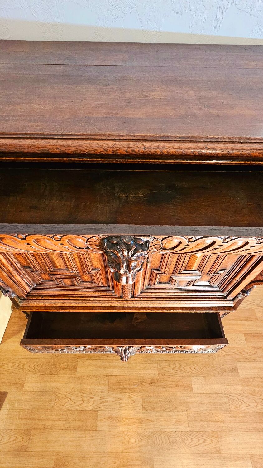 Commode style Neo Renaissance de XIX siècle