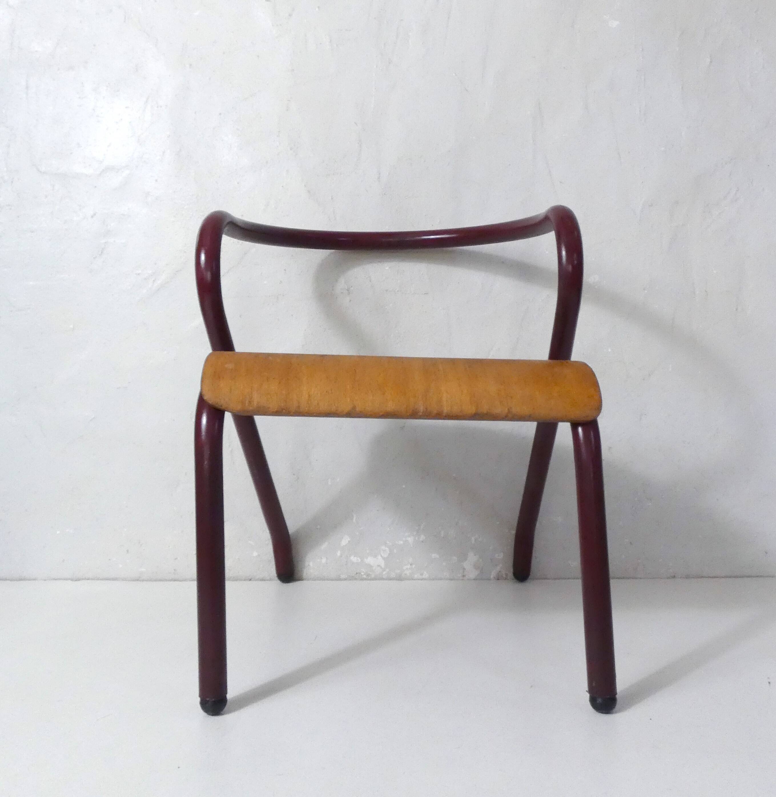 Vintage design children's chair in tubular metal and curved wood