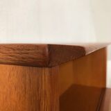 Shelf / display case